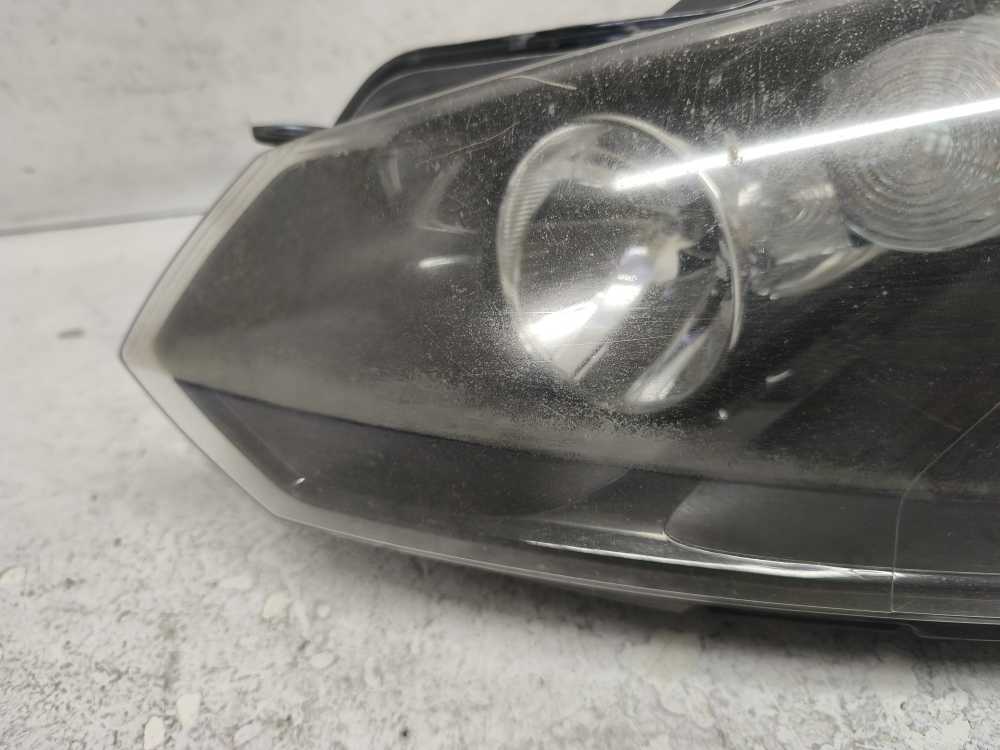 PHARE GAUCHE VW - Vue 3